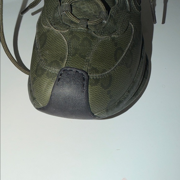 Gucci Dark Green Athletic Shoes - Picture 12 of 12